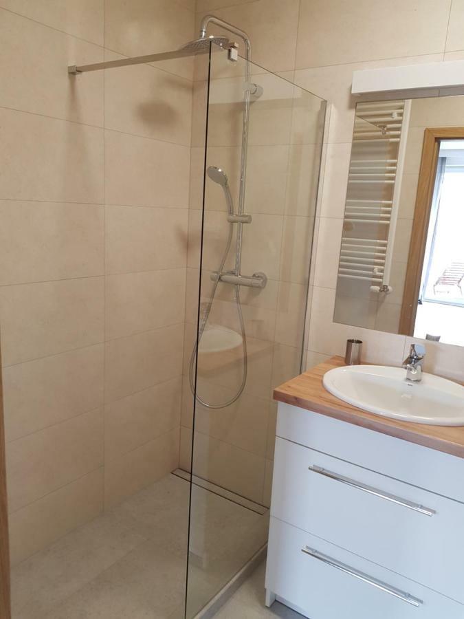 Oisin Wroclaw Apartment Bagian luar foto