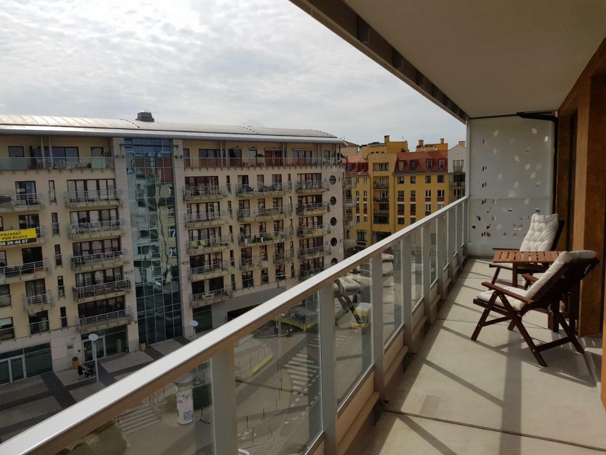 Oisin Wroclaw Apartment Bagian luar foto