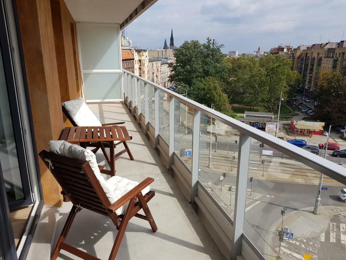 Oisin Wroclaw Apartment Bagian luar foto